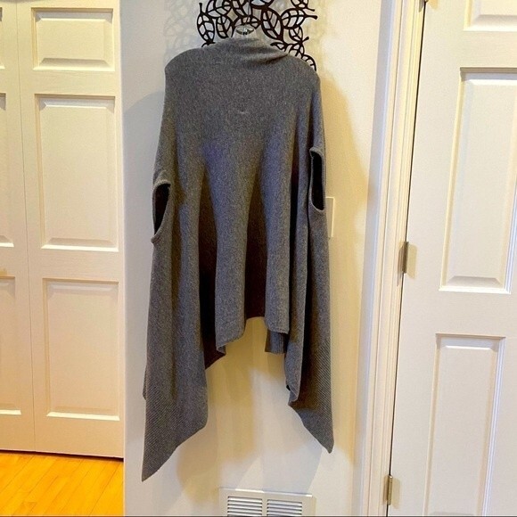 WITCHERY Sleeveless  Knit Vest in Charcoal S/M NWT - Picture 3 of 13